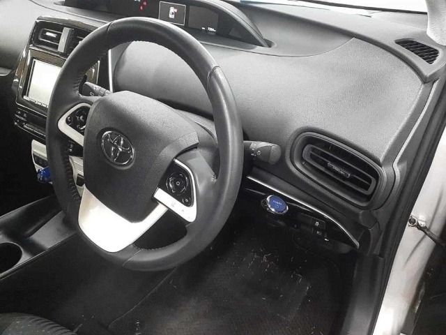 Toyota PRIUS 2019 7771320-9