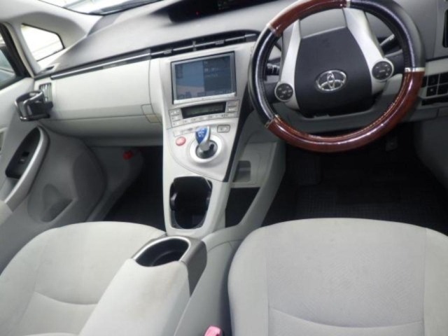 Toyota PRIUS 2013 7771353-3