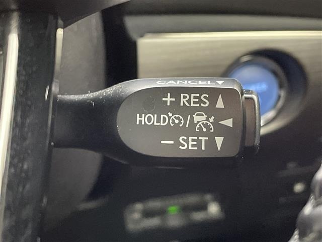 Toyota PRIUS 2022 7771855-10