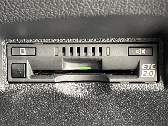 Toyota PRIUS 2022 7771855-4