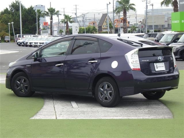 Toyota PRIUS 2011 7772158-1