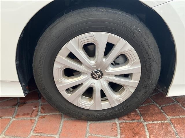 Toyota PRIUS 2022 7772171-7