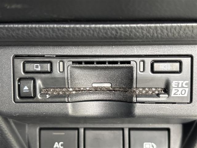 Toyota PRIUS 2024 7772311-1