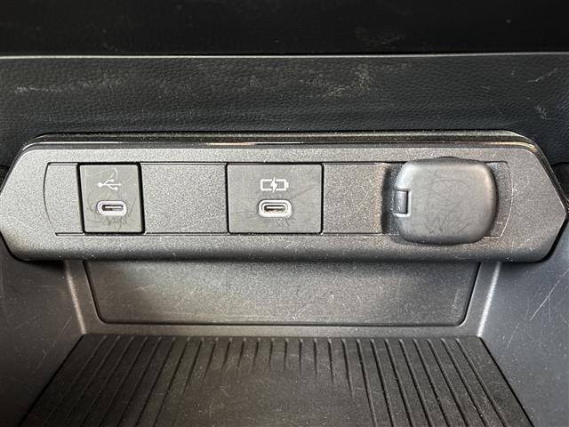 Toyota PRIUS 2024 7772311-2