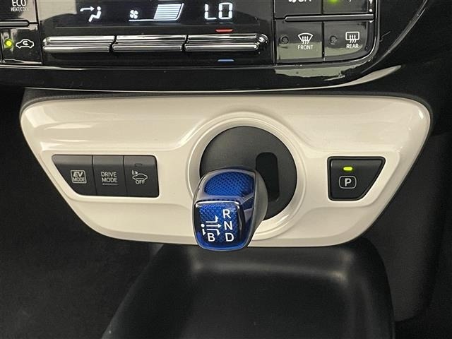 Toyota PRIUS 2016 7772318-11