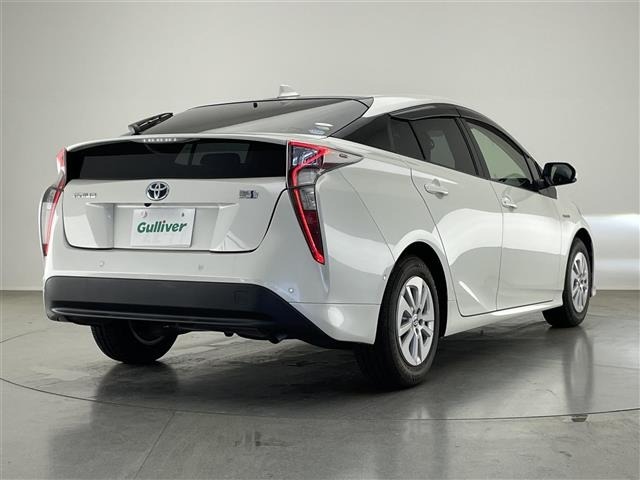Toyota PRIUS 2016 7772318-13