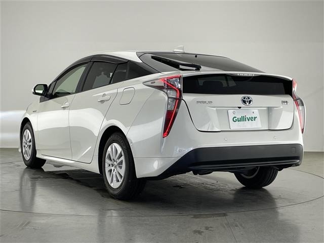 Toyota PRIUS 2016 7772318-14