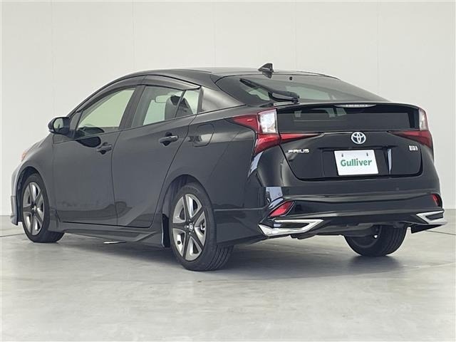 Toyota PRIUS 2021 7772319-14