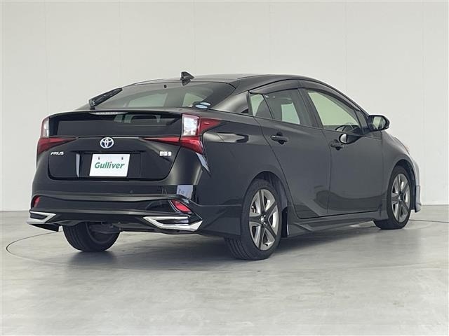 Toyota PRIUS 2021 7772319-15