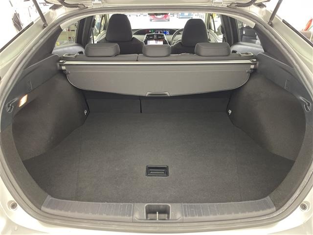 Toyota PRIUS 2017 7772332-12
