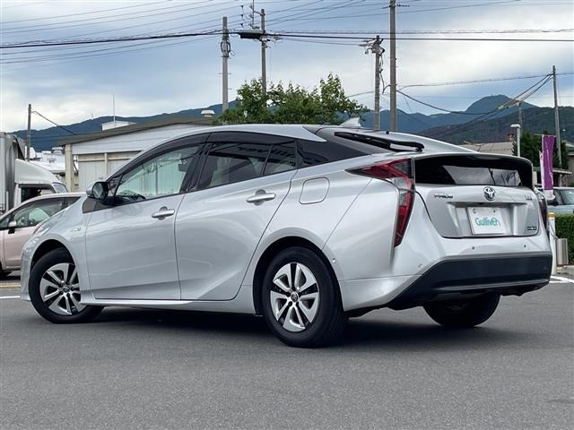 Toyota PRIUS 2016 7772347-13