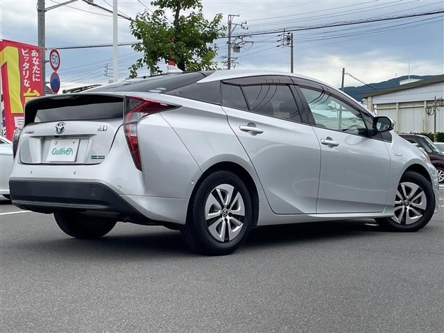 Toyota PRIUS 2016 7772347-6