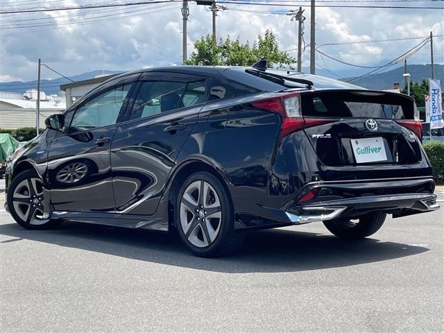 Toyota PRIUS 2019 7772348-13