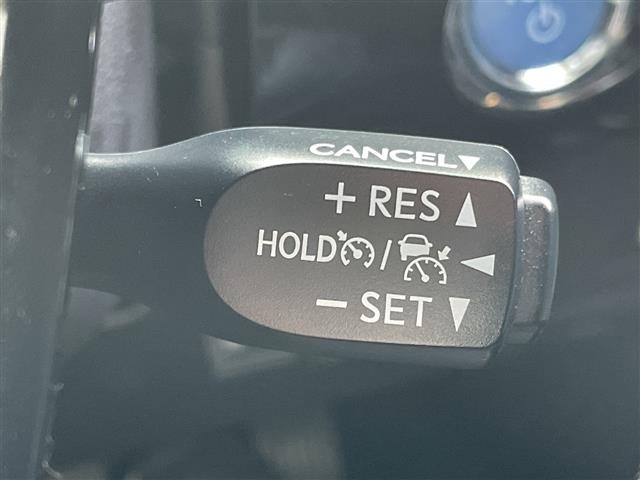 Toyota PRIUS 2019 7772348-18