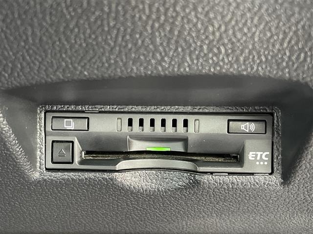 Toyota PRIUS 2019 7772348-19