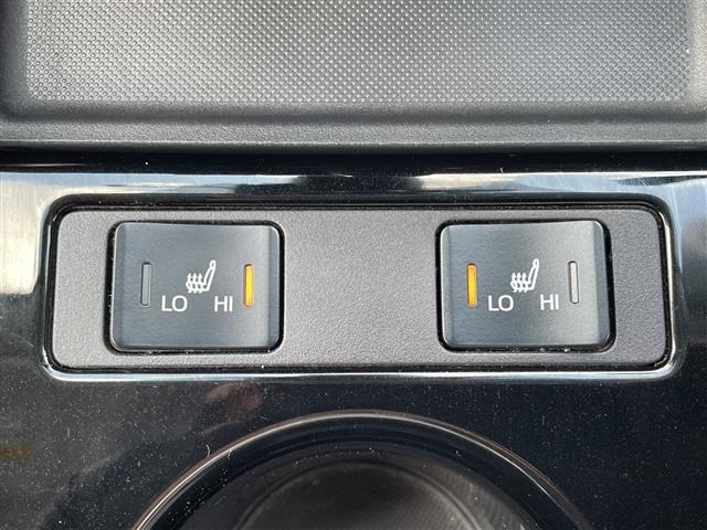 Toyota PRIUS 2019 7772348-21