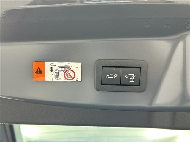 Toyota PRIUS 2023 7772349-7