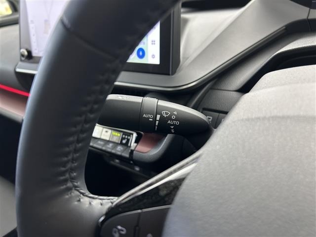 Toyota PRIUS 2023 7772349-9