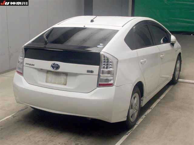 Toyota PRIUS 2011 7772369-4
