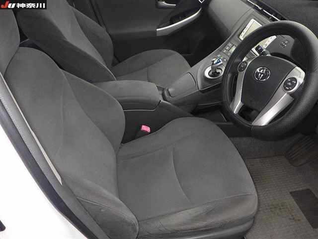 Toyota PRIUS 2011 7772369-8