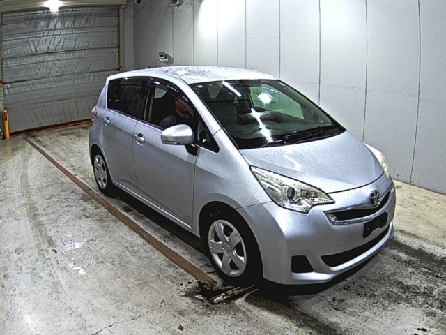 Toyota RACTIS 2015 7745736-0
