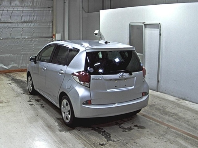 Toyota RACTIS 2015 7745737-1