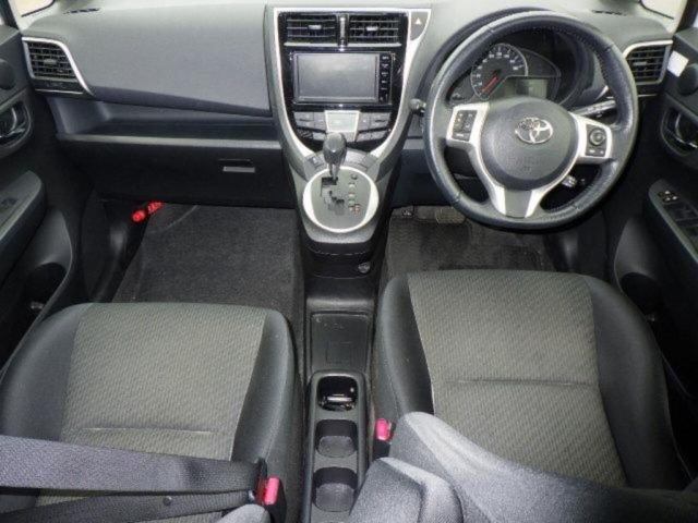 Toyota RACTIS 2014 7745738-3