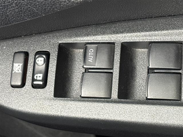 Toyota RACTIS 2011 7745743-8