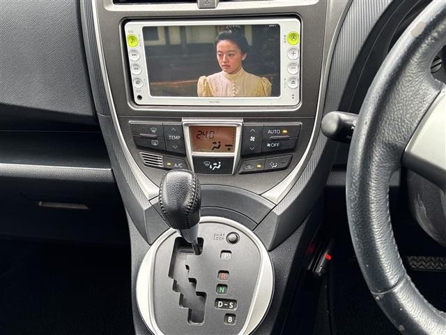 Toyota RACTIS 2011 7745743-9