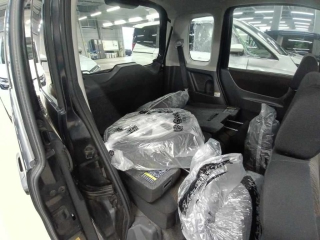 Nissan ROOX 2011 7752766-12