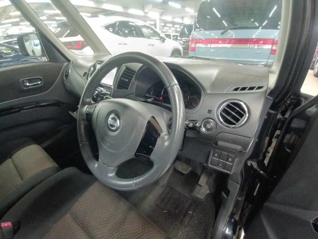 Nissan ROOX 2011 7752766-9