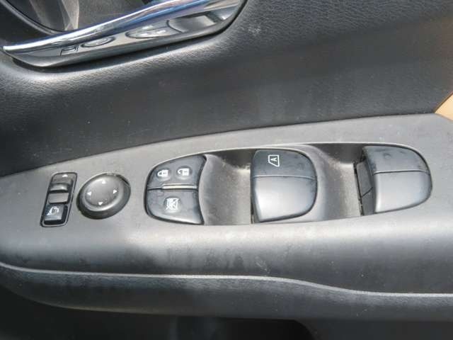 Nissan SERENA 2017 7773558-12