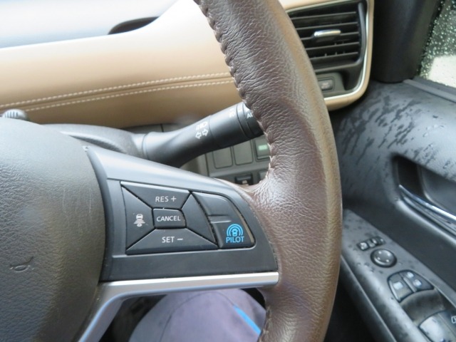 Nissan SERENA 2017 7773558-27
