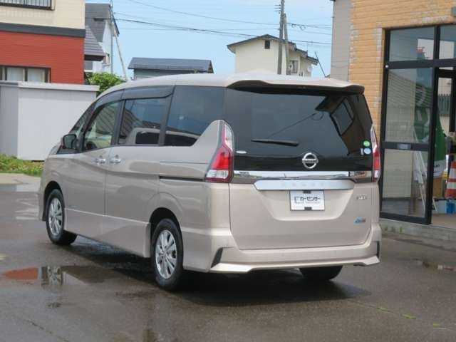 Nissan SERENA 2017 7773558-6