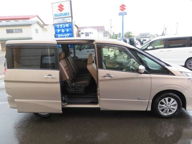 Nissan SERENA 2017 7773558-7