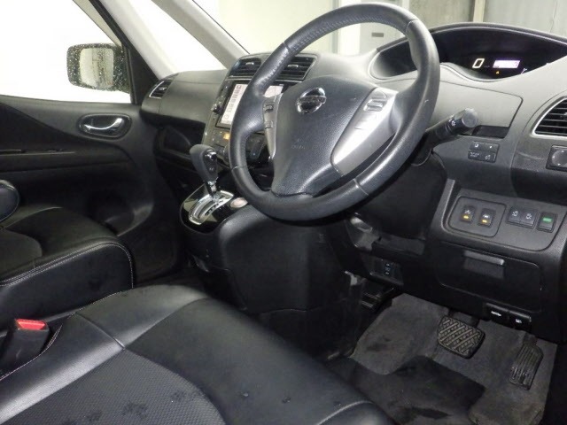 Nissan SERENA 2016 7773734-3