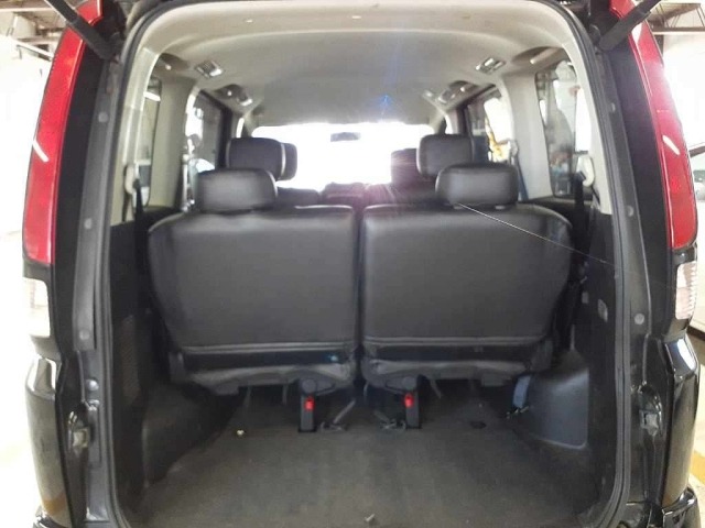Nissan SERENA 2009 7773752-11