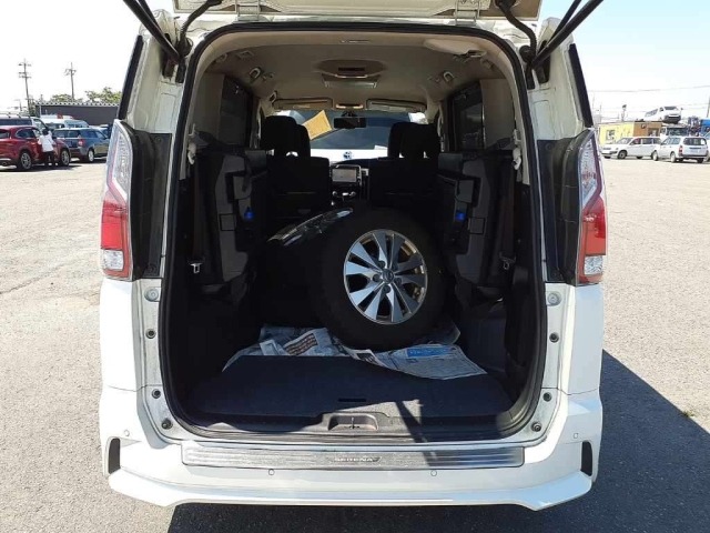 Nissan SERENA 2016 7773753-11