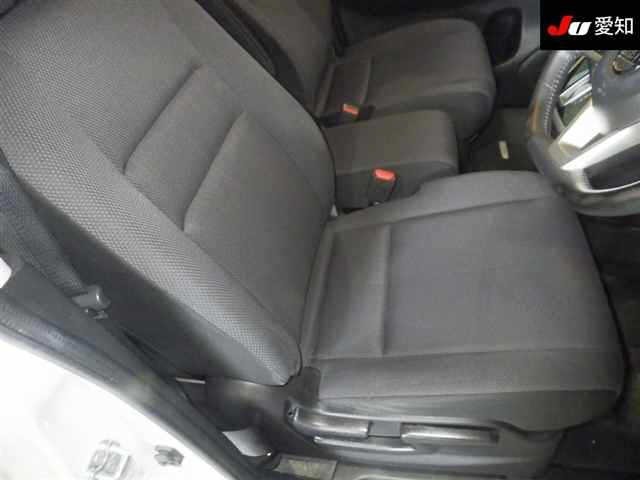 Nissan SERENA 2017 7773755-6