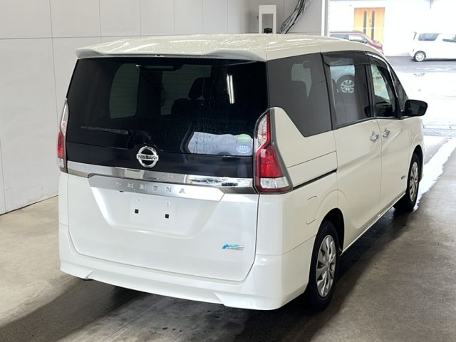 Nissan SERENA 2017 7773757-1