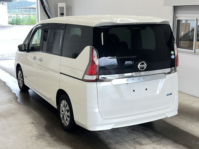 Nissan SERENA 2017 7773757-5
