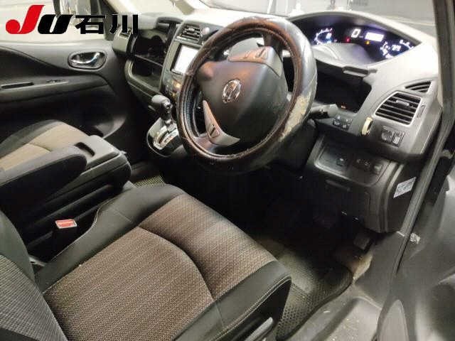 Nissan SERENA 2016 7773771-3