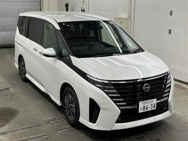 Nissan SERENA 2025 7773786-0