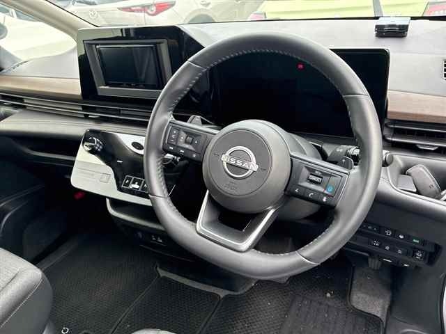 Nissan SERENA 2025 7773786-3