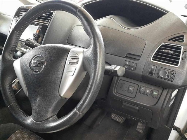 Nissan SERENA 2014 7773811-9
