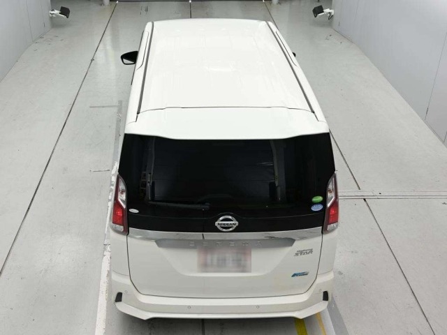 Nissan SERENA 2017 7773812-8