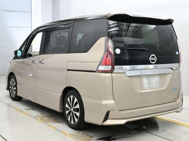 Nissan SERENA 2017 7773817-6