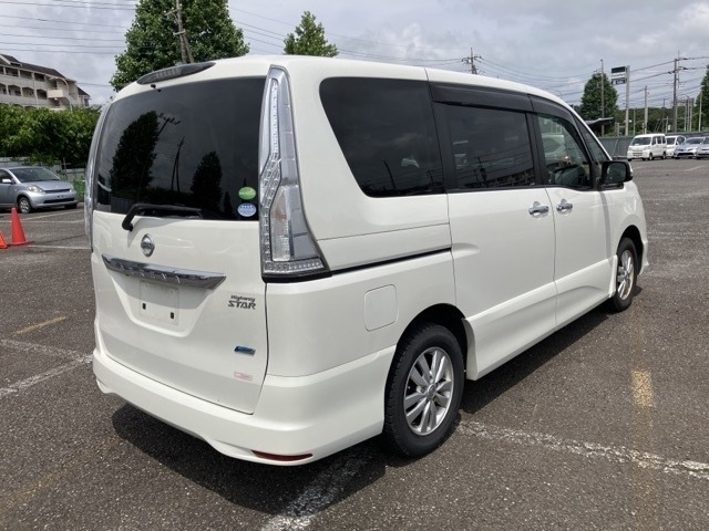 Nissan SERENA 2015 7773826-1