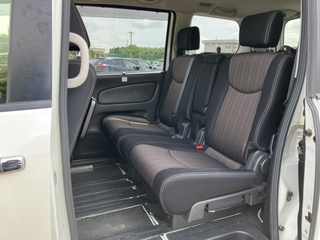 Nissan SERENA 2015 7773826-9