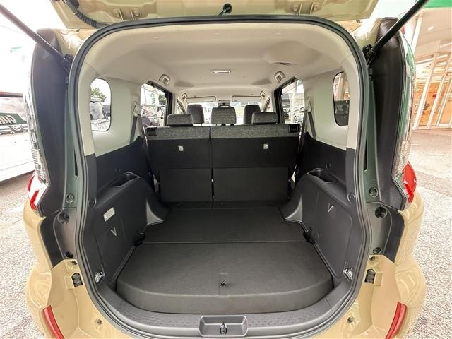 Toyota SIENTA 2024 7768517-11